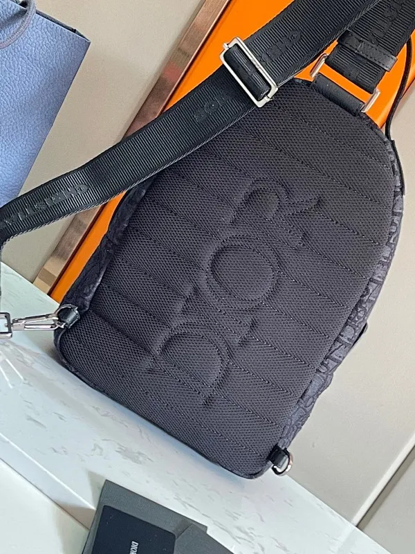 All categories 💚 Top version men’s bags 💚 DIOR 2025 official website new DIOR crossbody bag