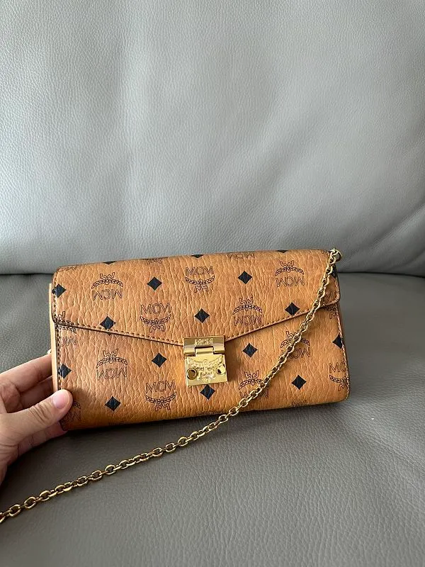 All Categories MCM Women's Bags Wallets MCM 65009 Chain Terms