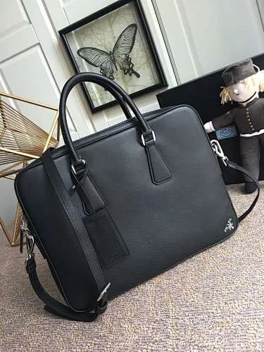 All Categories 💚 Top Version Men’s Bags 💚 PRADA 2026 Official Latest Version Prada Briefcase