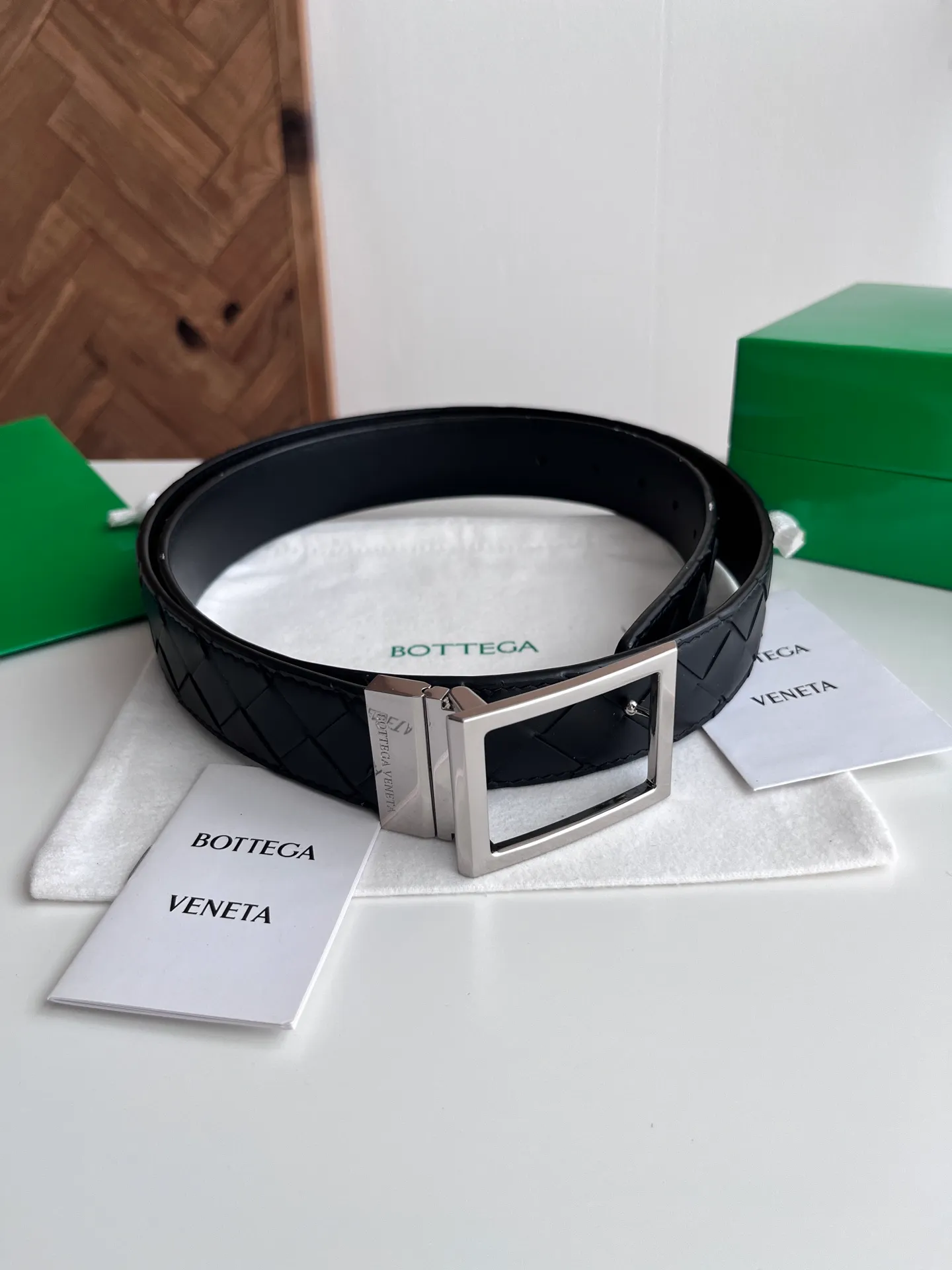 💰560💰Full package💰 💍Purchase level Bv⚡️🌹2025 new men's woven belt, double-sided, pure handmade intreccio large plaid weaving⚡️🌹Double-sided Italian calfskin with slightly retro silver rotatable square buckle, logo on the front, width 3.5cm