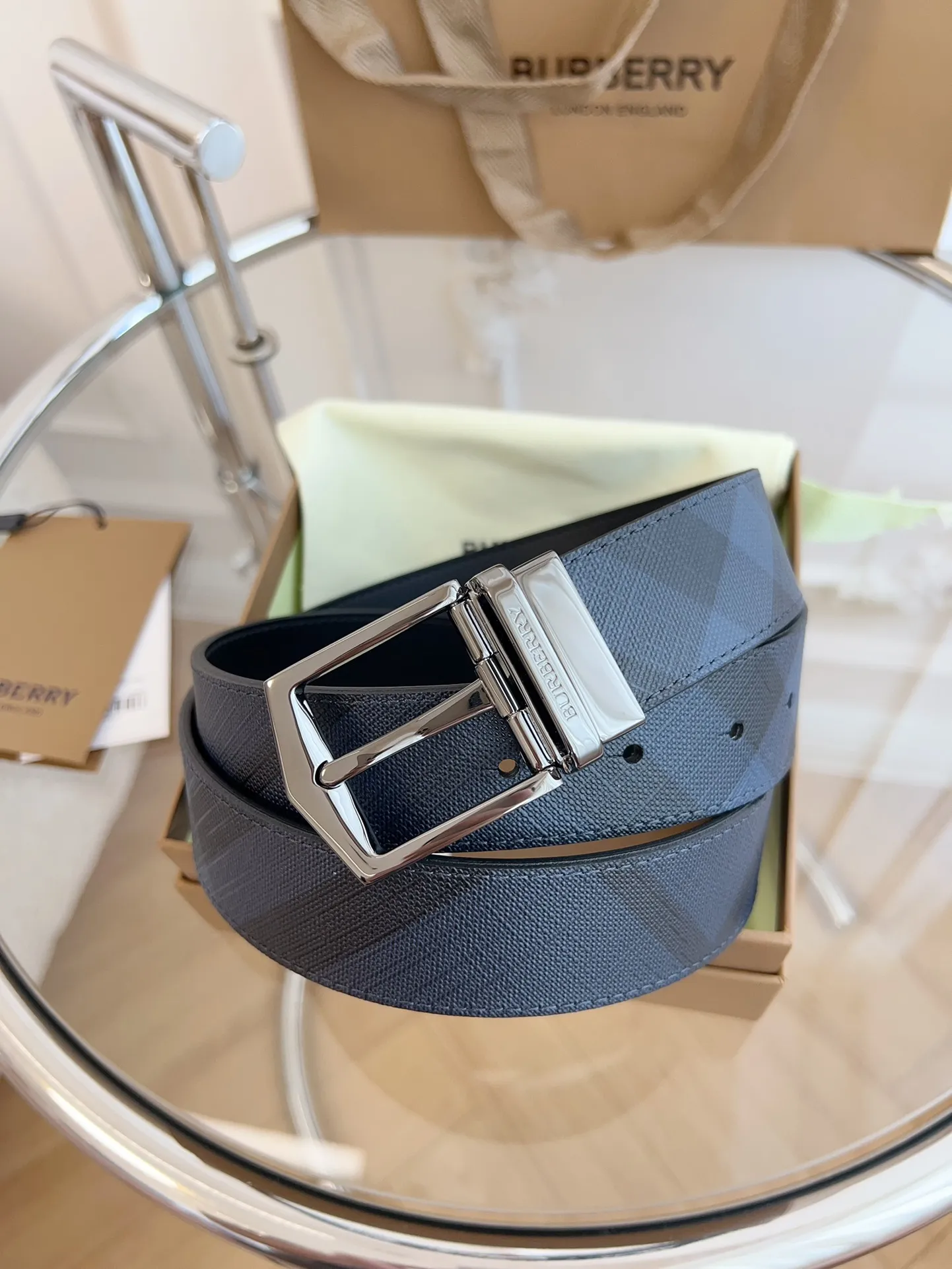 💰460💰Authentic packaging💰 💍purchase grade Burberry🇬🇧British original leather, plaid/black cowhide, quality is beyond doubt🌹No better, only the best🌹Size 3.5cm