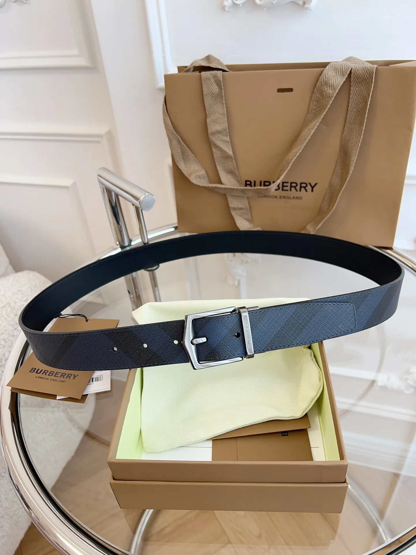 💰460💰Authentic packaging💰 💍purchase grade Burberry🇬🇧British original leather, plaid/black cowhide, quality is beyond doubt🌹No better, only the best🌹Size 3.5cm