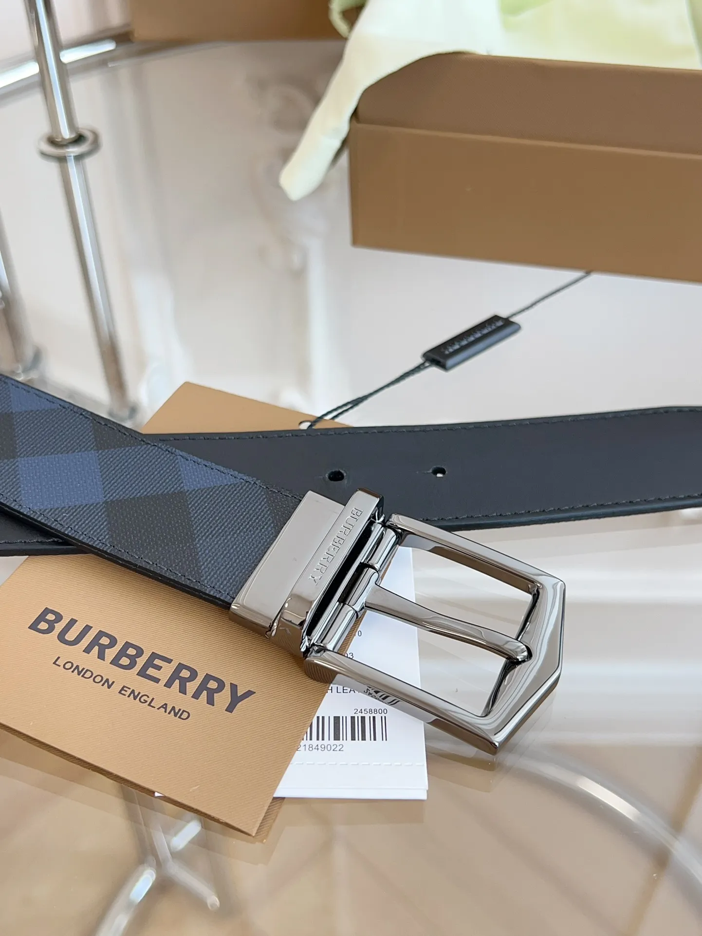 💰460💰Authentic packaging💰 💍purchase grade Burberry🇬🇧British original leather, plaid/black cowhide, quality is beyond doubt🌹No better, only the best🌹Size 3.5cm