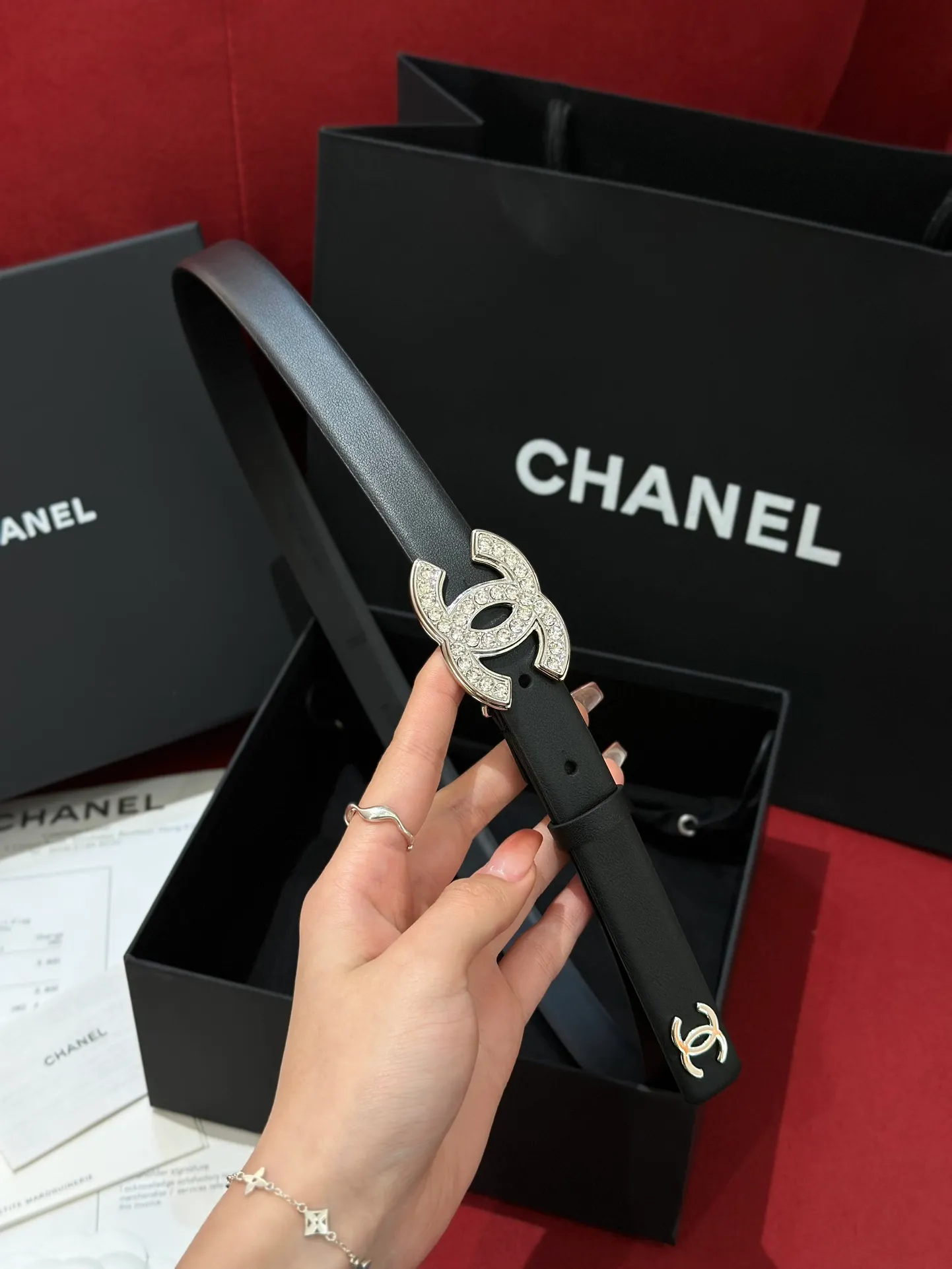 💰480💰Full package💰 💍Purchase level CHANEL⚡️🌹Latest fashion styles for women‼ ️‼ ️ The tail has a double C classic logo, top quality, genuine molded high-end custom leather hardware, custom pure steel hardware buckles, the belt adopts an elastic waist design to achieve a slimming effect, genuine positioning logo printing, comparable to the genuine product ⚡️🌹 Width 2.0cm