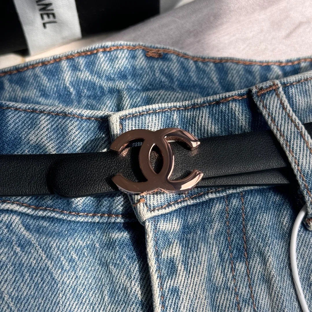 💰440💰Full package💰 💍Purchase-grade Chanel belt⚡️🌹Width 1.5cm, double-sided first-layer imported cowhide⚡️🌹Length: 75-100 Euro, copper five-button original mold opening and customization