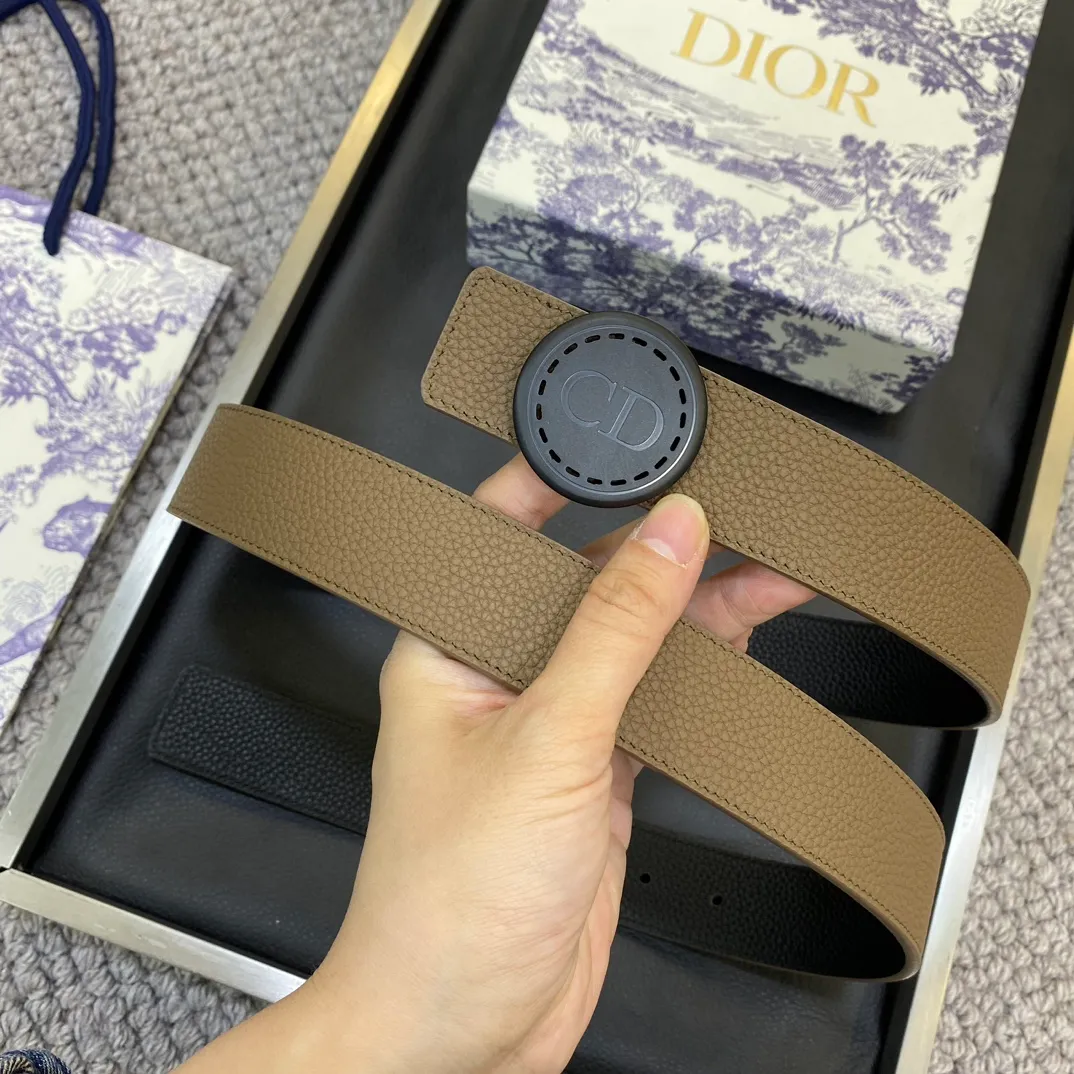 💰460💰Authentic packaging💰 💍Purchase grade Dior DIOR new stainless steel hardware width 3.5CM original imported first-layer cowhide with classic letter cloth. Matched with the original single ruthenium palladium electroplated CD buckle, feel. The oil edges are almost perfect, the original leather is customized