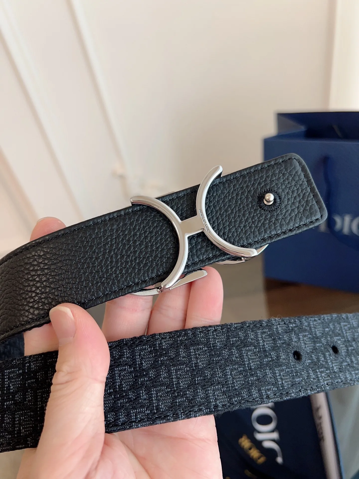 💰480💰Full package💰 💍Purchasing agent level "DIOR" Dior/enhanced version🇫🇷French original leather, Oblique small blue cloth/black cowhide. There is no doubt about the quality. There is no better, only the best. Size 3.5 cm