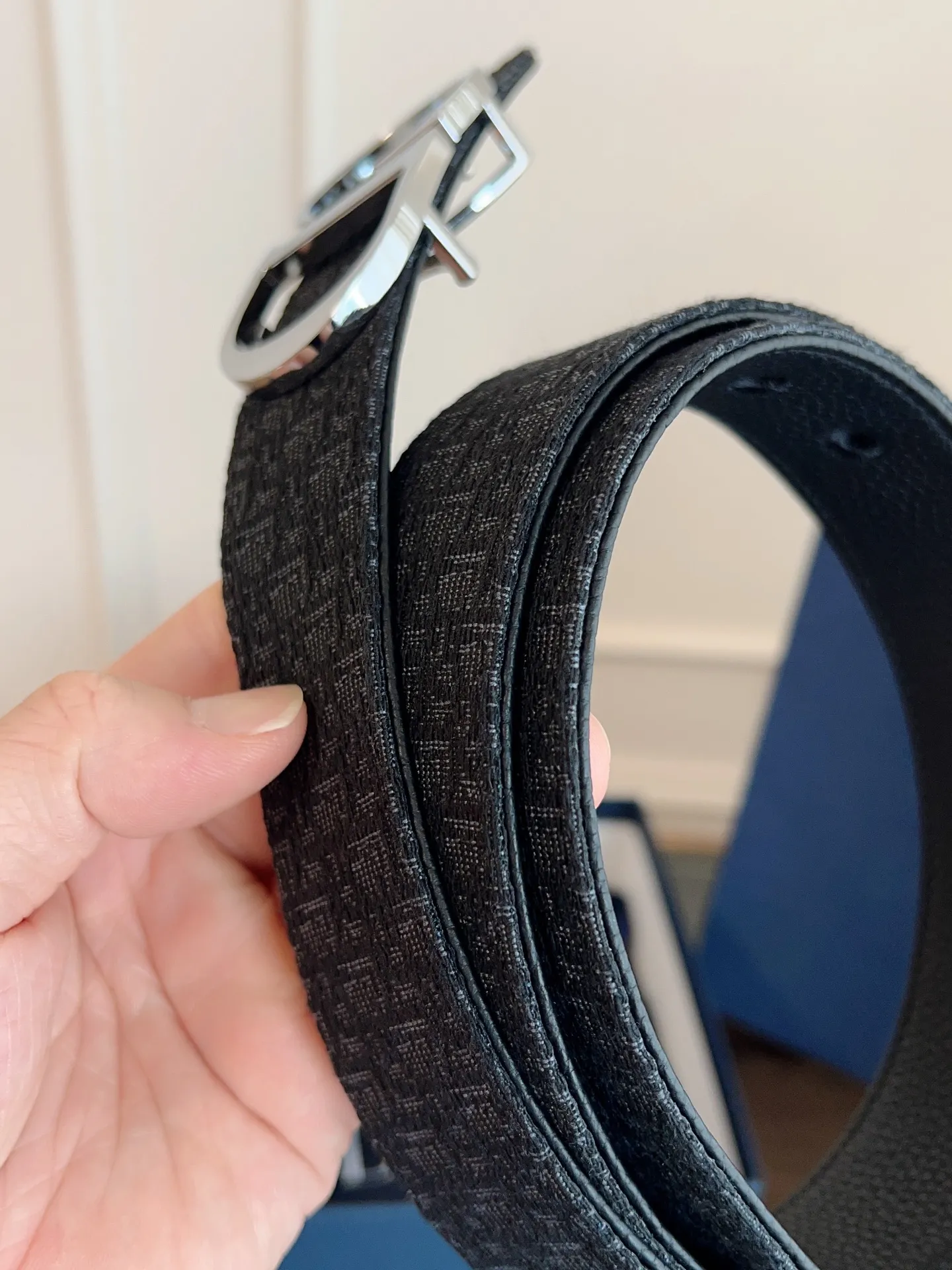 💰480💰Full package💰 💍Purchasing agent level "DIOR" Dior/enhanced version🇫🇷French original leather, Oblique small blue cloth/black cowhide. There is no doubt about the quality. There is no better, only the best. Size 3.5 cm
