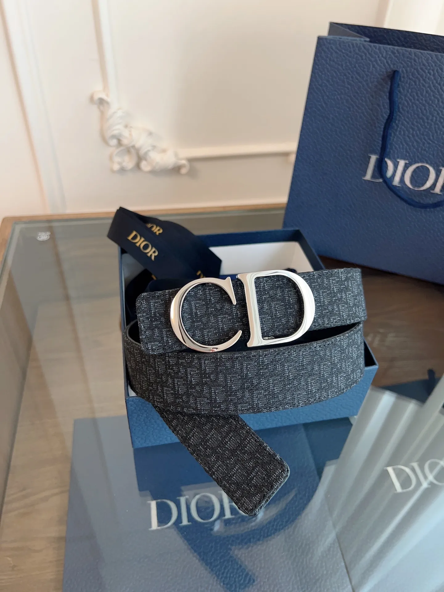 💰480💰Full package💰 💍Purchasing agent level "DIOR" Dior/enhanced version🇫🇷French original leather, Oblique small blue cloth/black cowhide. There is no doubt about the quality. There is no better, only the best. Size 3.5 cm
