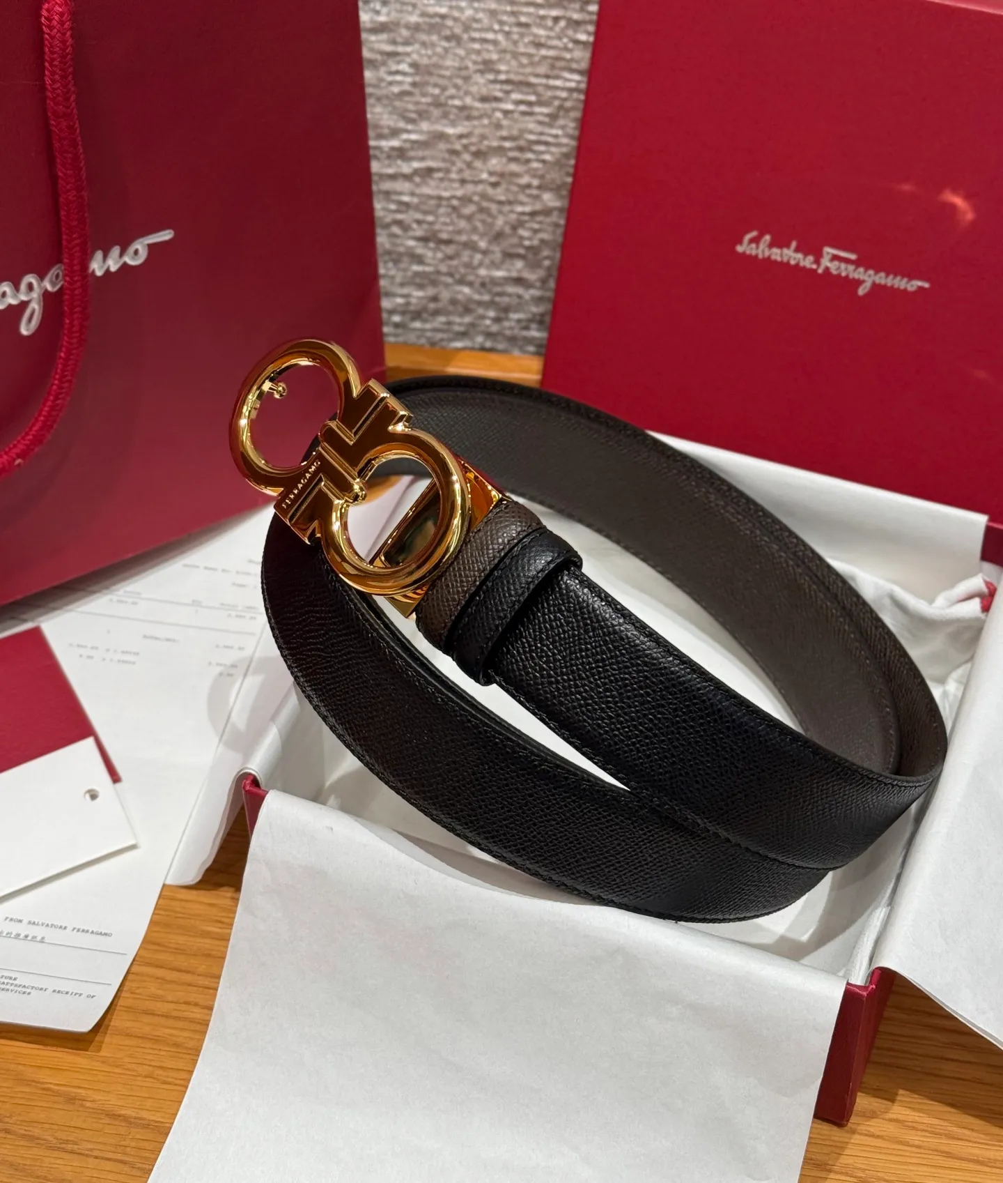 💰440💰Complete package💰 💍Purchase-grade Ferragamo⚡️🌹Double-sided Italian imported original black matching☕️New high-quality palladium-plated buckle Width 35mm Double-sided usable The belt is adjustable and can be cut as needed to achieve a slimming effect
