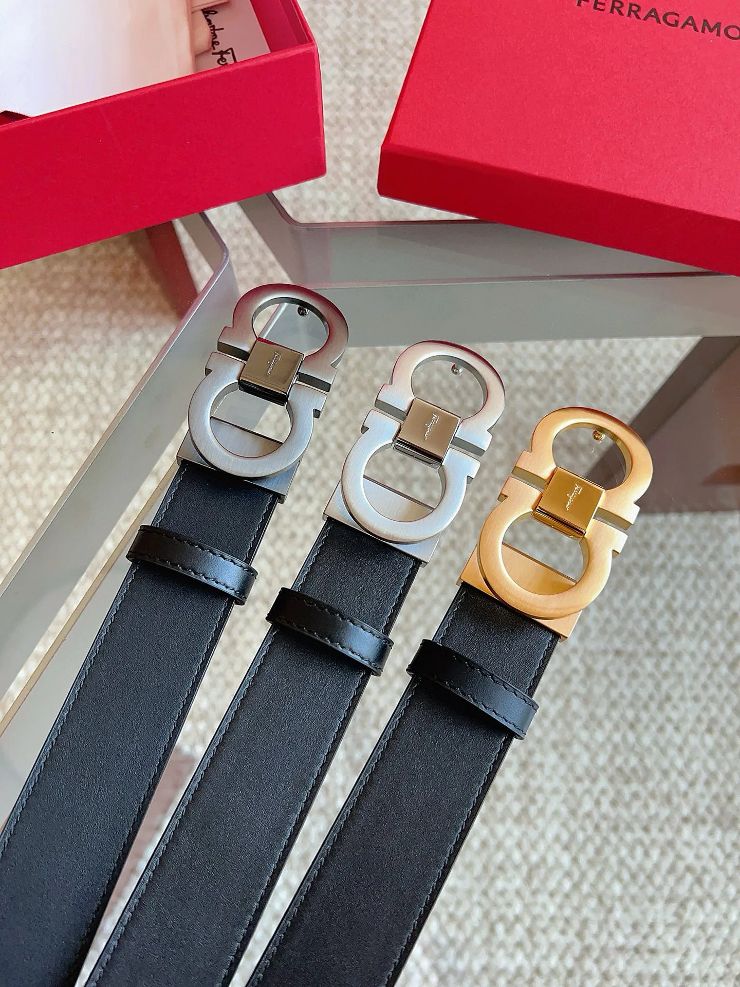 (Ferragamo) combination picture