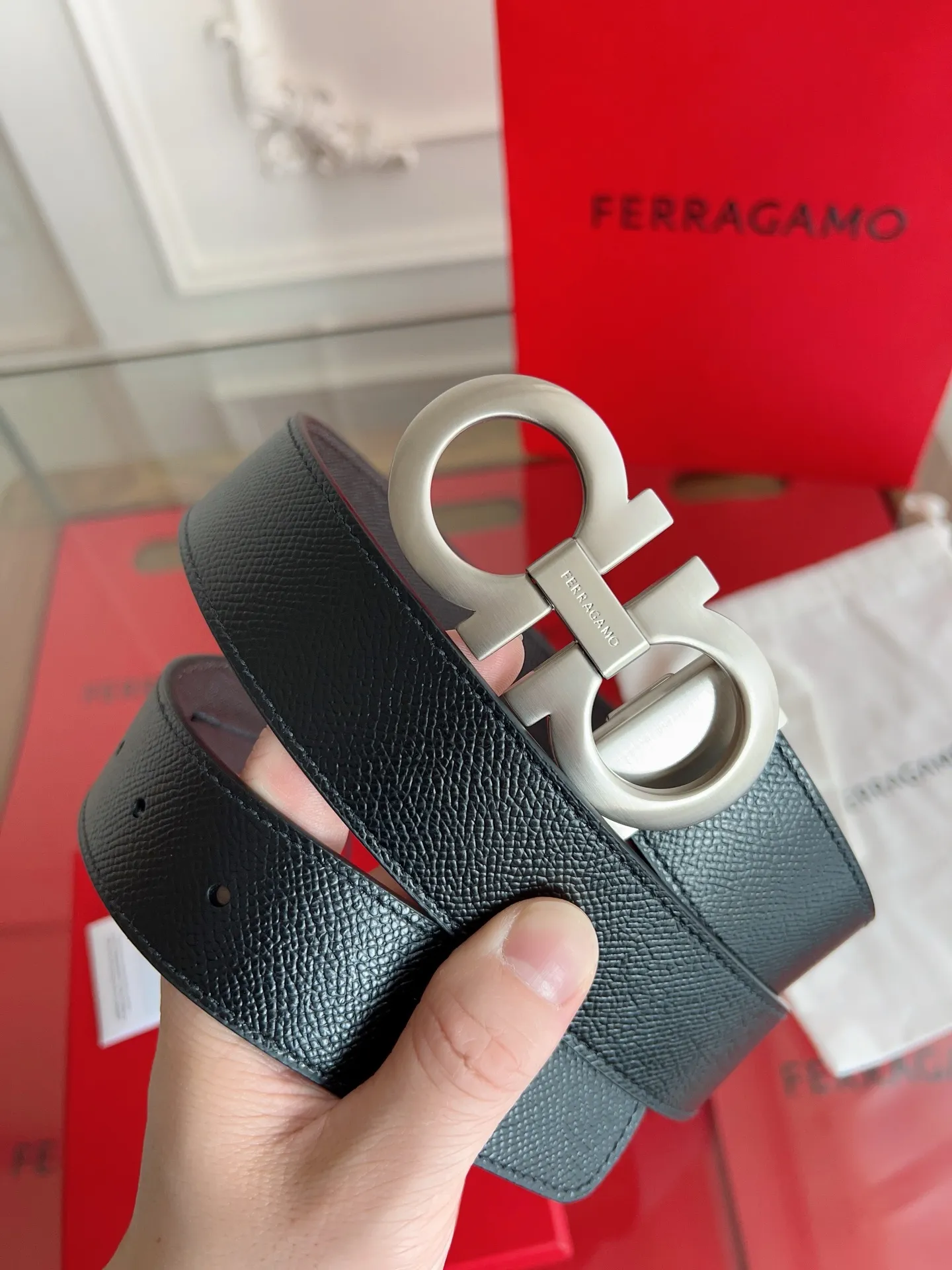 💰440💰Full set of packaging💰 💍Purchase grade Ferragamo Width 3.5cm⚡️🌹Imported leather. Precision brass hardware upgraded version nfc chip⚡️🌹Genuine factory IP plating! Original matching⚡️🌹
