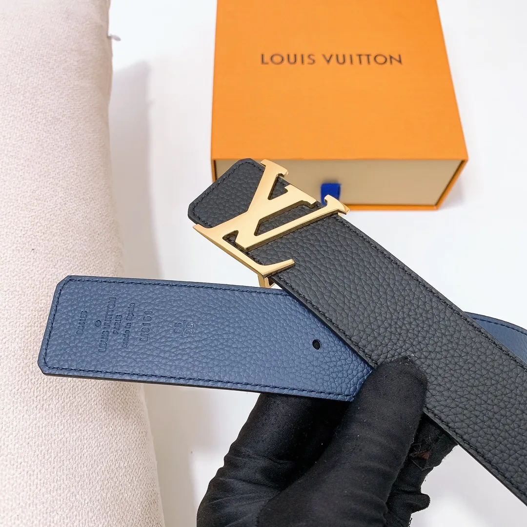 💰480💰Full package💰 💍Purchase level Lv imported pebbled cowhide classic men's belt, high-quality stainless steel letter head dual-use hanging buckle belt 4.0cm