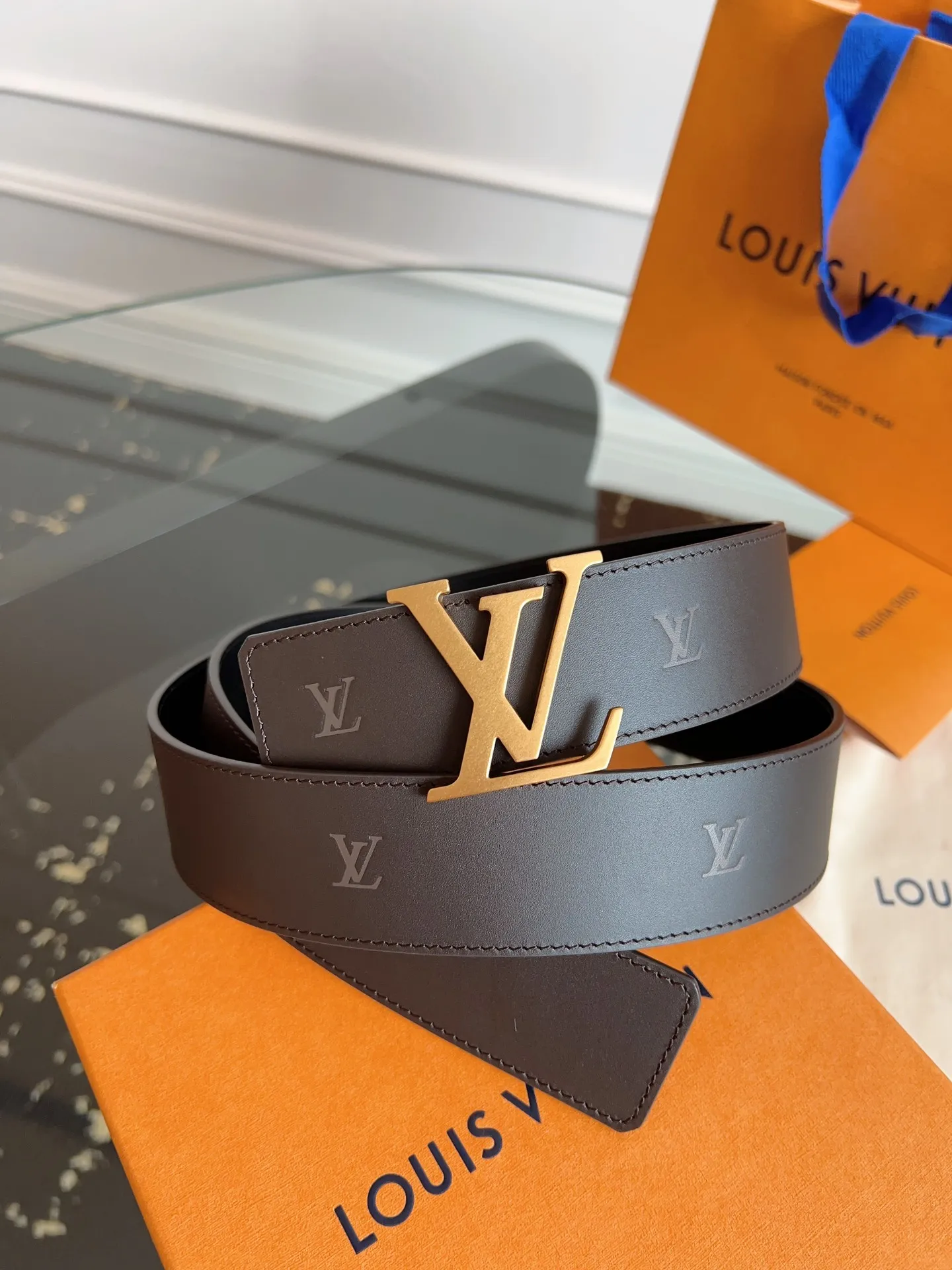 💰520💰Full set of packaging💰 💍Purchase level LV new arrival~🤩Lvjia France🇫🇷Original leather size 4.0cm Hardware Imported furnace hardware is not what you see in the market iT water-adjusted hardware