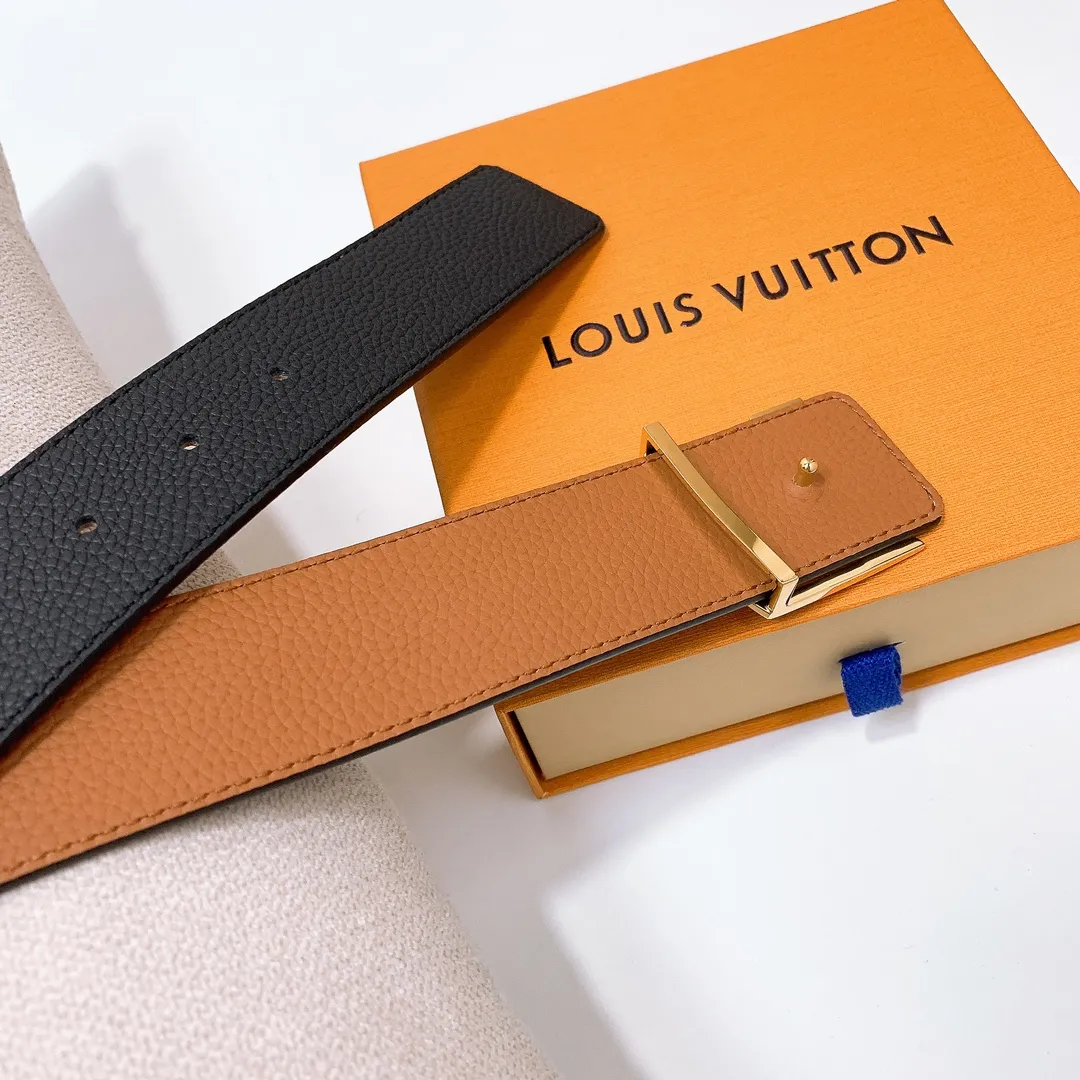 💰480💰Full package💰 💍Purchase level Lv imported pebbled cowhide classic men's belt, high-quality stainless steel letter head dual-use hanging buckle belt 4.0cm