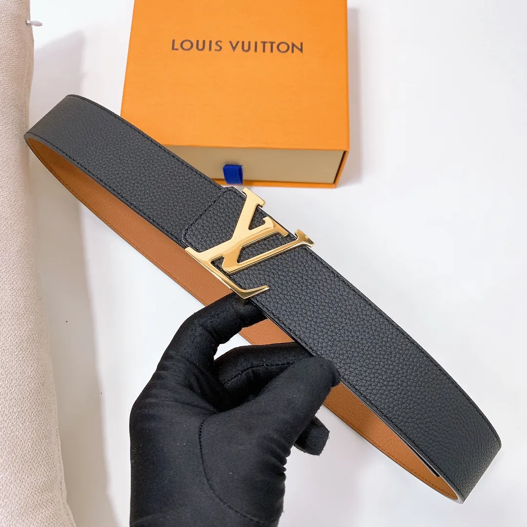 💰480💰Full package💰 💍Purchase level Lv imported pebbled cowhide classic men's belt, high-quality stainless steel letter head dual-use hanging buckle belt 4.0cm