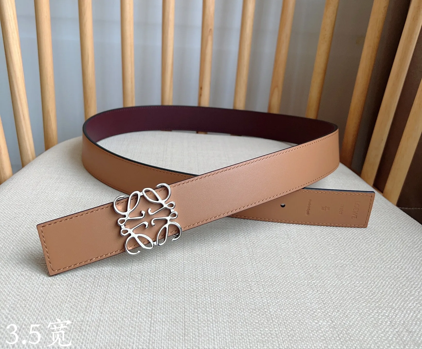 💰460💰Full package💰 💍Purchasing-grade LOEWE⚡️🌹The latest belt of the same style at the counter⚡️🌹Smooth cow leather double-sided belt equipped with Anagram pin buckle five-hole adjustment Excellent craftsmanship Personalized shape Exquisite material⚡️🌹Width: 3.5cm