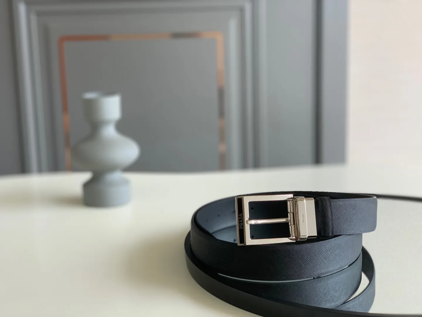 💰480💰Full package💰 💍Purchase level Prada official website synchronization, new Prada Saffiano leather double-sided black cross pattern new pin buckle, belt width 3.4 cm buckle with engraved nameplate💓💓💓