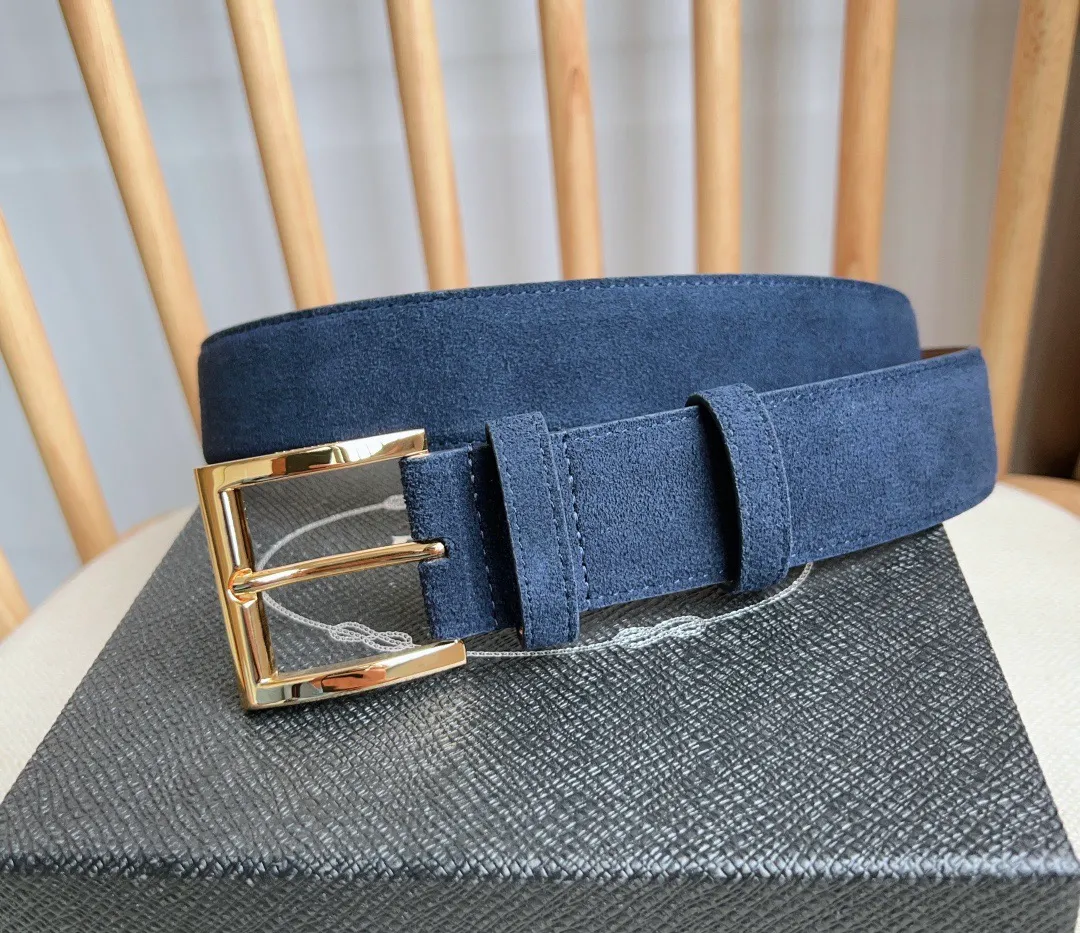 💰480💰Full package💰 💍Purchase-grade PRADA (Prada) ⚡️🌹The latest model at the counter. This suede leather belt has a simple yet exquisite style. The end is eye-catchingly decorated with an enamel triangular metal logo⚡️🌹It is the brand's iconic material. Unisex Width 3.5cm