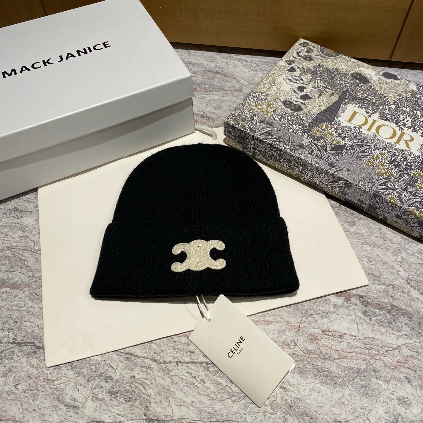 CELINE cashmere knitted hat