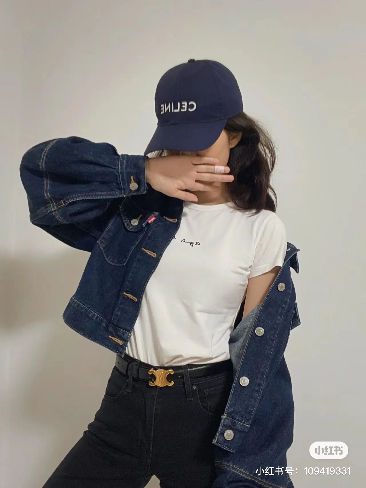 P70 [CELINE Celine] new simple baseball cap, shipped from the counter at the same time, big-name models are very easy to match, so hurry up and get it!
