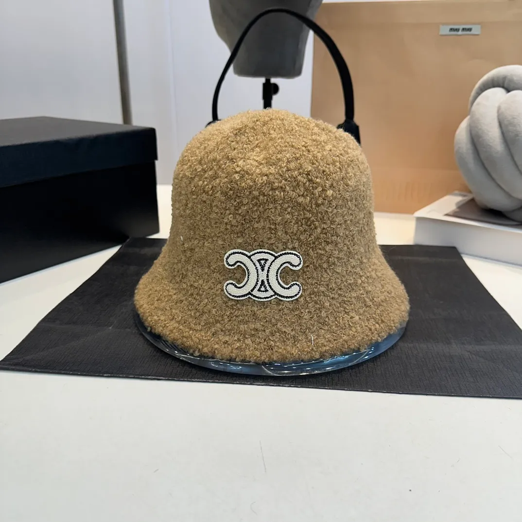P60 CELINE Celine 2024 new color-blocked plush big-name sunshade fisherman hat 🌈 Versatile and casual ~ simple and elegant