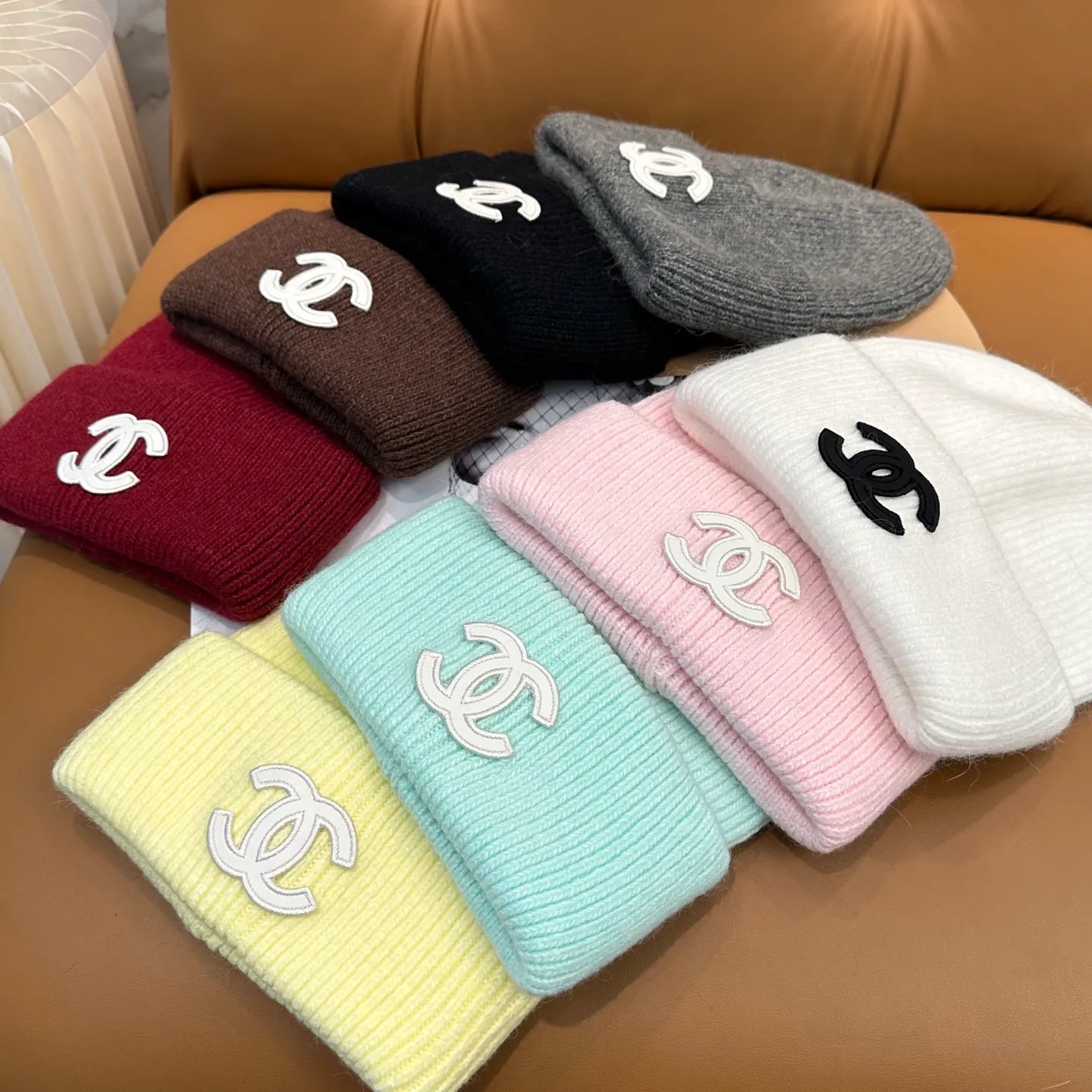 P60 CHANEL small and popular knitted hat! Xiaohongshu’s new product is released, it’s so 🉑️, high-elastic fabric, classic colors, same style for men and women.