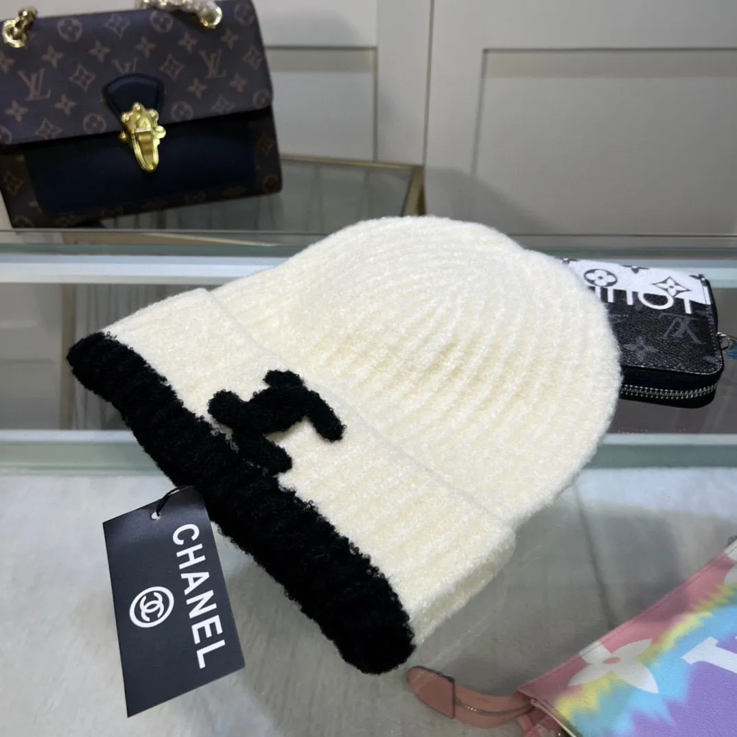 p60💰Chanel CHANEL! Small and popular knitted hat! Xiaohongshu’s new product is released, it’s so 🉑️, high-elastic fabric, classic colors, same style for men and women.