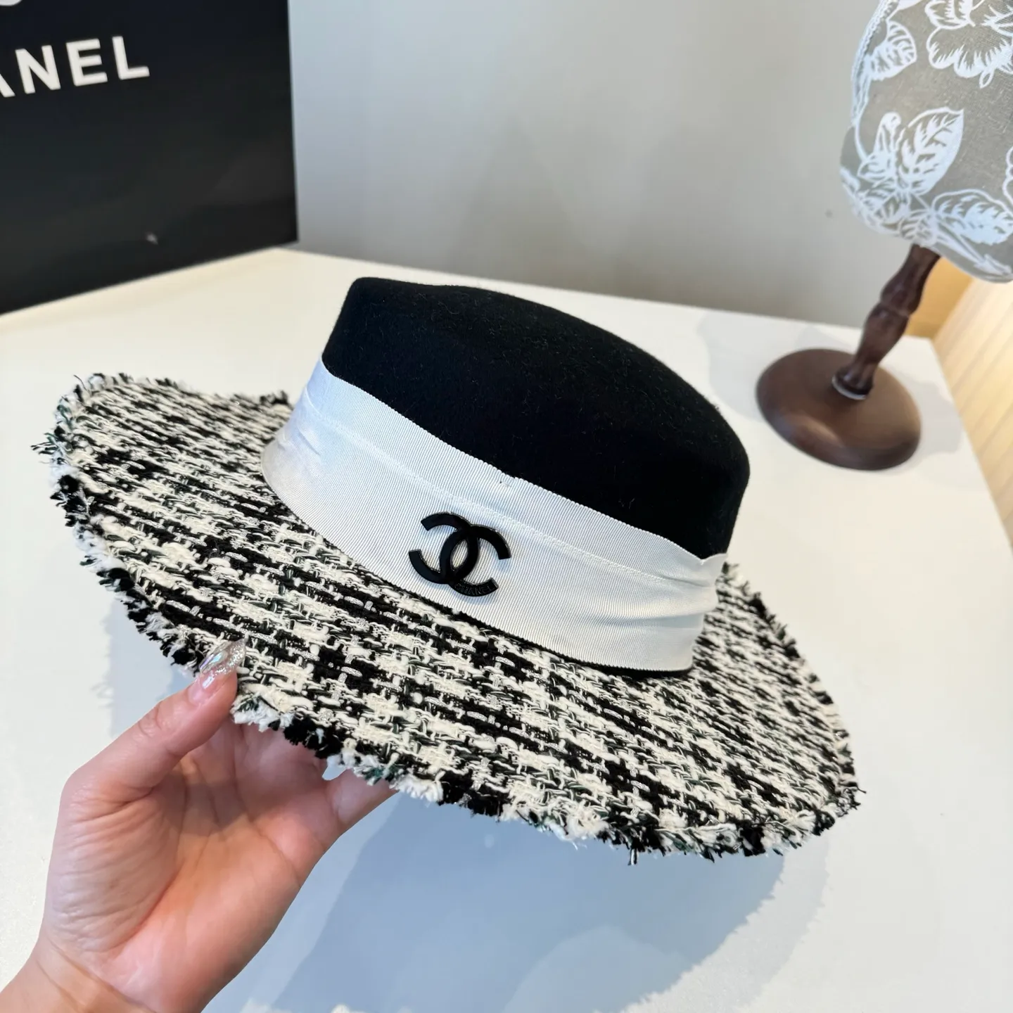 💰190¥ Chanel Chanel classic lady style flat top hat, head circumference 57cm