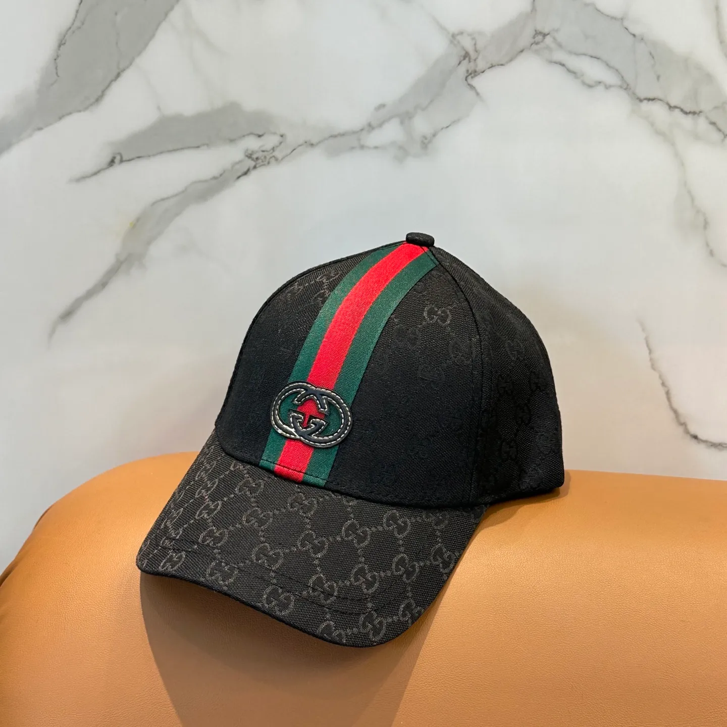 P60 Gucci new original baseball cap 🧢, exquisite and pure, stylish and stylish, cool and fashionable, out of stock at the counter, popular, great quality