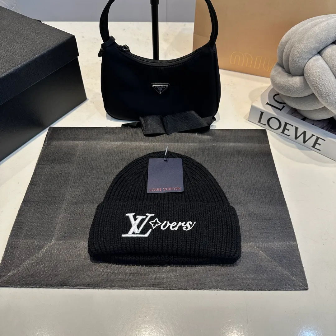 P58 LV Louis new autumn and winter style wool hat, 100% wool fabric🐑