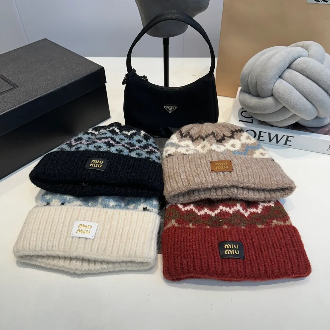 P56 miumiu new autumn and winter woolen hat