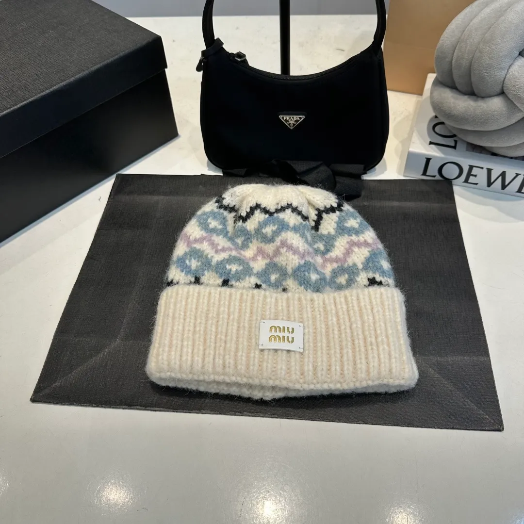 P56 miumiu new autumn and winter woolen hat