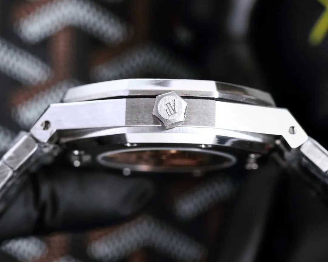 【High-end replica】💰1300! 【Customized all-in-one machine】💰1720! 🎩Audemars Piguet frosted AP Royal Oak series sapphire mirror glass size 45mm*12mm stainless steel strap AP original buckle equipped with fully automatic imported Citizen 8215 mechanical movement super luminous octagonal brushed steel case with mesh surface cold domineering different tough guy