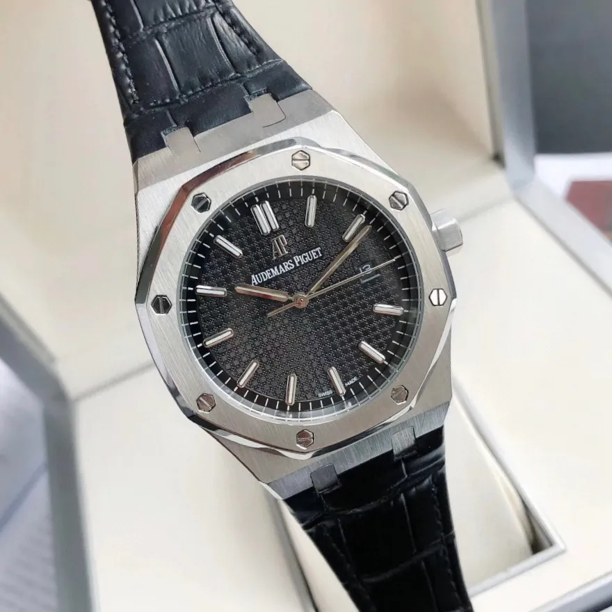 【High-end replica】💰1240! 【Customized all-in-one machine】💰1720! 2022 official synchronized new popular Audemars Piguet Royal Oak series 15500 classic men's watch [wit] [Movement] GD products still adhere to the principle of high cost performance, low price and affordable price, using 💯 brand new original Japanese imported Citizen 9015 automatic mechanical movement with zero repair, and correcting the original movement top [Case] The case is made of 316 stainless steel with flawless white lines and clear and smooth lines. The octagonal ring mouth is equipped with eight screws and the bezel is eye-catching. The size is 41mm/12mm. [Literature] The large plaid text is filled with fluorescent powder, which is bright and contrasting under the sun. The scale is filled with exclusive luminous light, which absorbs light quickly and has high durability. [Bracelet] 316 stainless steel bracelet synchronizes the brushed texture of the case with a three-fold push-button buckle. ⚠️Please look for the exclusive quality of GD products