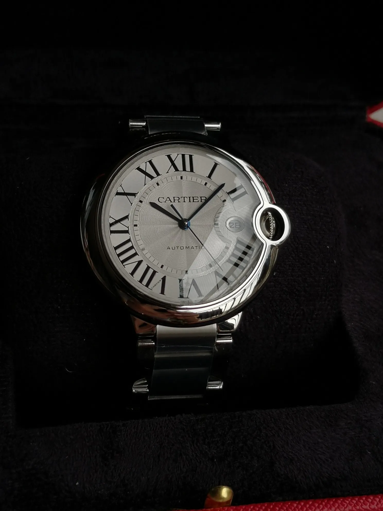 【High-end replica】💰1080! 【Taiwan Factory】💰1920! 【Top Replica】💰Private chat! Cartier Blue Balloon series watch (guilloché dial, 2824-2 fully automatic machine, 42 mm), pays tribute to the retrograde, God bless the world! This picture was taken as a top-notch replica!
