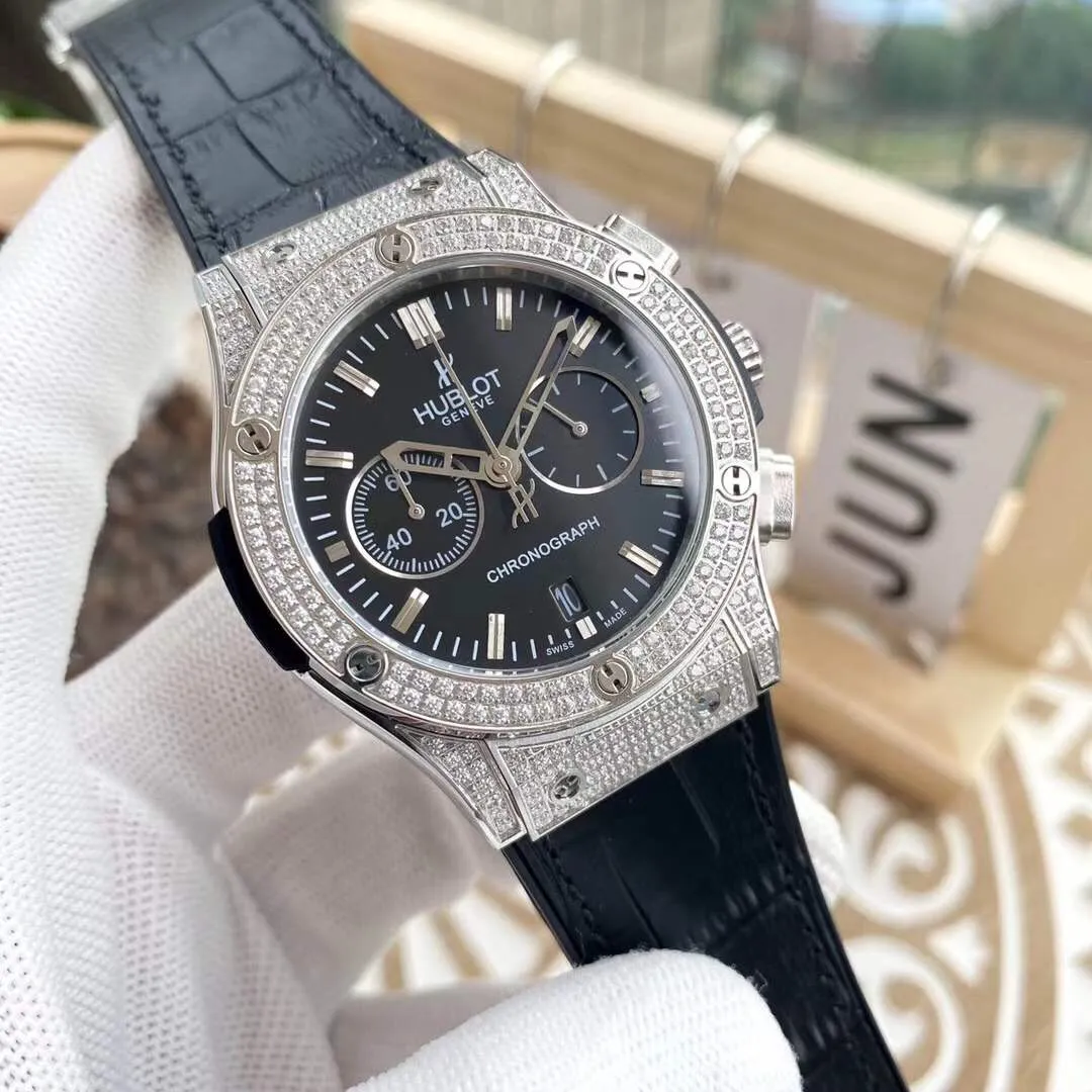 【High-end replica】💰1520! Hublot-HUBLOT‼ ️Hublot Classic Series⌚️Boutique men's watch, noble and elegant~gentleman style, high-end mineral scratch-resistant mirror glass, wear-resistant 316L stainless steel case, crocodile pattern calfskin strap, imported chronograph quartz movement Size: 43mm×12mm 🔥Top quality products continue to be produced🔥