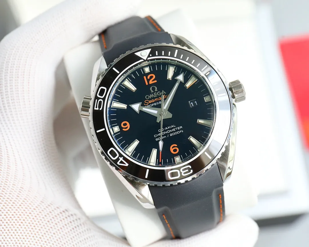 【High-end replica】💰1240! 【Customized all-in-one machine】💰1720! 【Top Replica】💰Private chat! In 2022, Omega officially strongly recommends the Planet Ocean 600-meter diving watch with exclusive quality on the entire network [Movement] Equipped with coaxial 8900 splint, corrected movement 8900 restoration all-in-one machine [Buckle] Genuine belt original buckle [Glass] Anti-scratch and wear-resistant blue light glass [Case] ​​Made of 316L stainless steel case, equipped with the only one-way rotating ceramic ring in its class. Three degrees waterproof, watch diameter 43.5mm×13mm