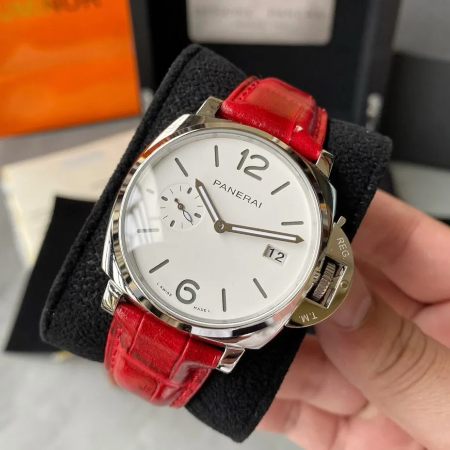 【High-end replica】💰1720! The new Panerai advanced customized version of V7 has arrived. The unisex model is ultra-thin and small in size 42mm, a benefit for thin people. Brand: Panerai Series: LUMINOR DUE Movement type: automatic machine Movement model: Citizen 9015 movement Table diameter: 42mm Case material: AISI 316L stainless steel🔥Top product, high quality products constantly🔥