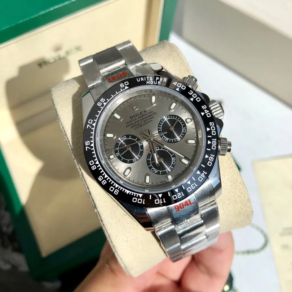 【High-end replica】💰1160! Customized all-in-one machine 💰1720! Rolex Daytona Series [Diameter] 40mm [Movement] Equipped with imported fully automatic mechanical movement [Ring] Imported finely polished ring/ceramic ring [Mirror] Scratch-resistant sapphire glass mirror [Material] Imported 316L stainless steel case [Strap] Stainless steel three-bead strap/high-quality tape [Buckle] Original buckle Super high quality, more beautiful in kind, market exclusive! Classic men's casual watch, the standard accessory for successful men, allowing you to wear it once and for all!