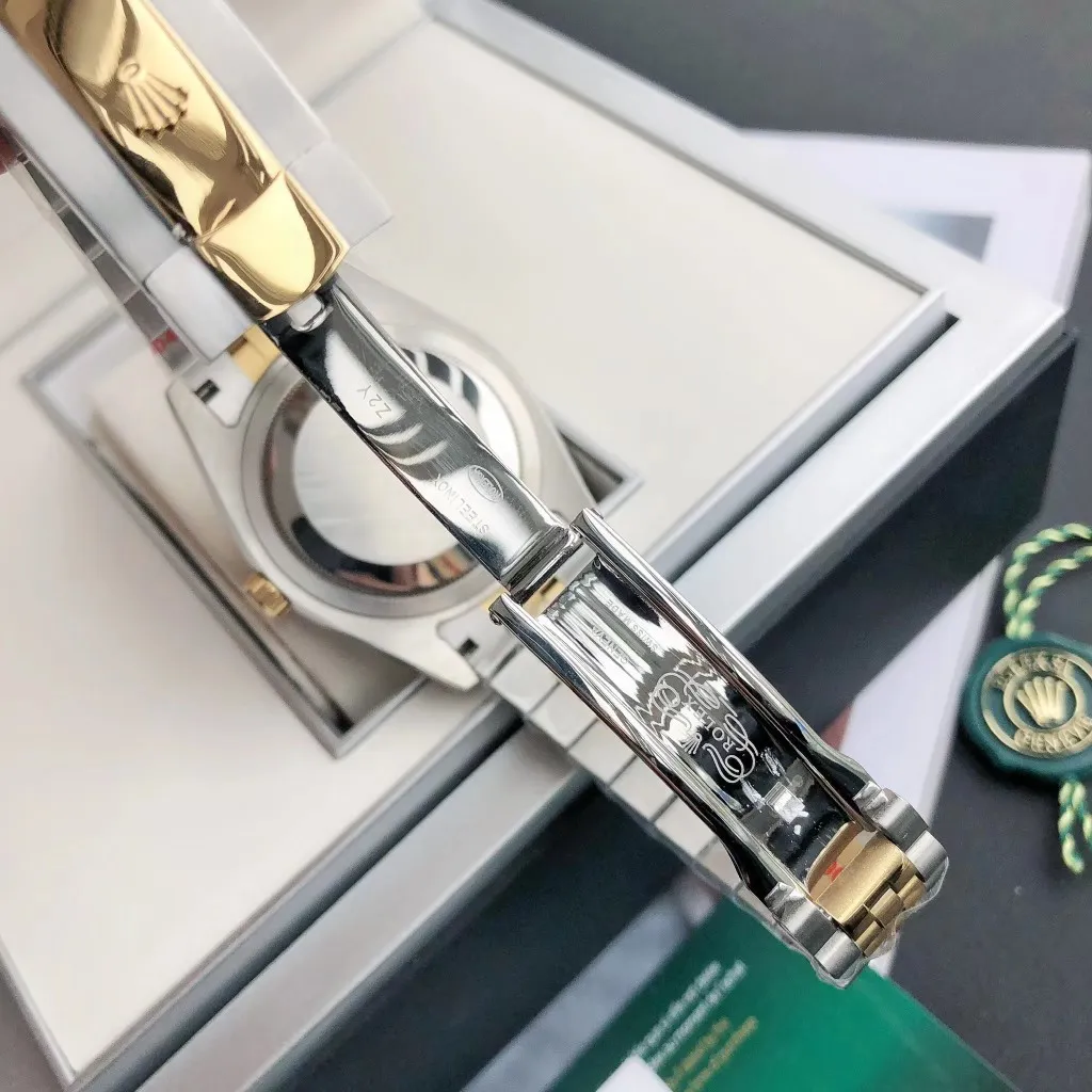 【High-end replica】💰1160! Rolex's new Datejust 41mm men's watch has been upgraded to the official version [Color], the original hot-selling hot model, the 41mm diameter is more contemporary, the official update is suitable for the public, and the size is suitable for the public! "Once and for all" is waiting for you. Highlight 1: Continue to uphold the brand new imported Citizen 8215 movement, factory movement testing and adjustment! The appearance details are all original and authentic! Really built both inside and outside [Strong] Highlight 2: Original and consistent factory accessories; Highlight 3: Corrected 41mm official synchronous original buckle, polished five-bead bracelet parts! The affordable Citizen is truly built with the quality standards of major manufacturers [strong] Highlight 4: The bar scale is highly efficient and super strong, filled with long-lasting luminous powder, and the luminous quality is comparable to the original! The workmanship of the dial is exquisite, and the fonts, scales and details are all derived from the craftsmanship of large manufacturers, which is comparable to the original [strong] Highlight five: scratch-resistant sapphire crystal glass mirror, anti-reflective convex magnifying (2.5-digit) calendar window, the magnification is synchronized with the original, and the time and calendar reading are clear and transparent [strong]