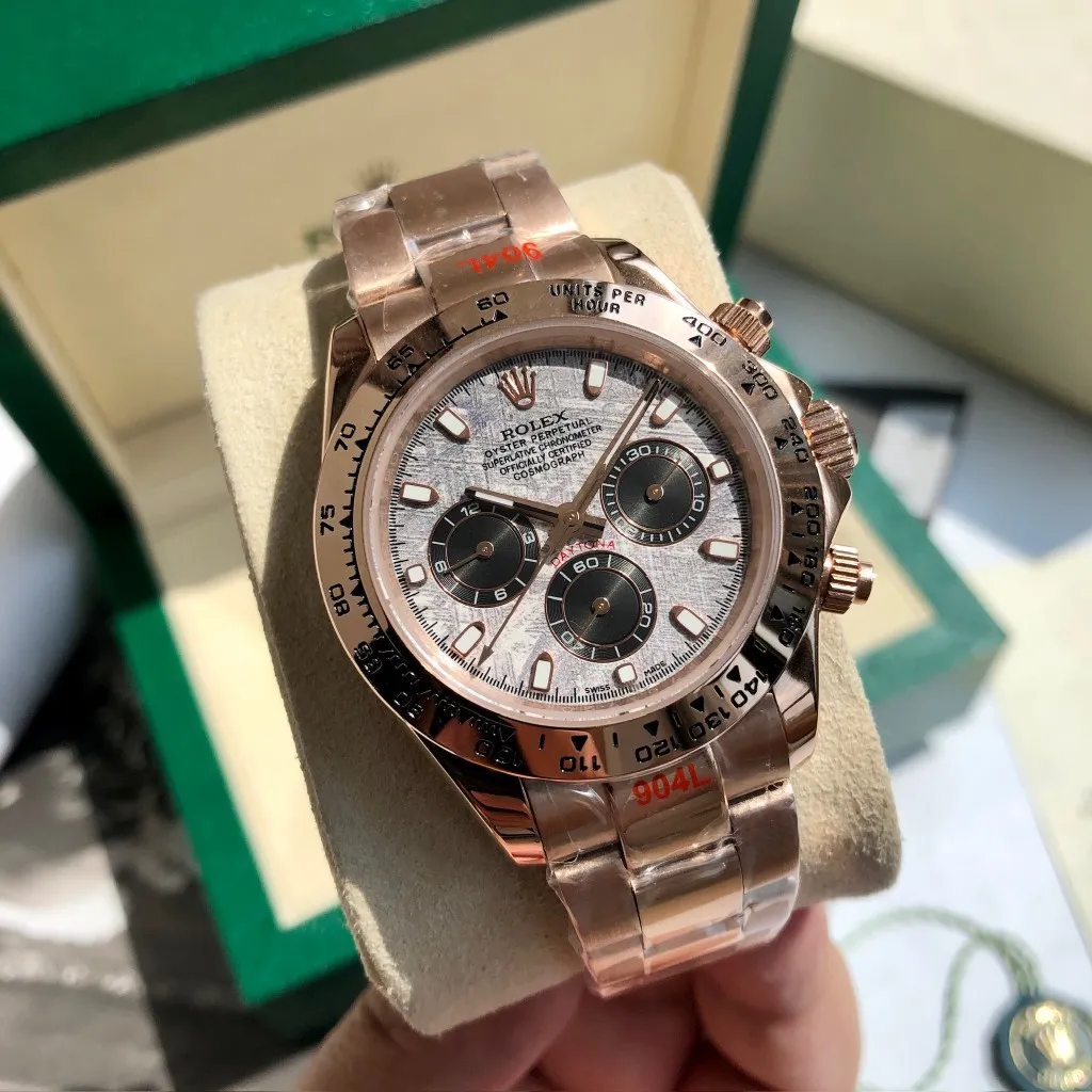 【High-end replica】💰1160! Customized all-in-one machine 💰1720! Rolex Daytona Series [Diameter] 40mm [Movement] Equipped with imported fully automatic mechanical movement [Ring] Imported finely polished ring/ceramic ring [Mirror] Scratch-resistant sapphire glass mirror [Material] Imported 316L stainless steel case [Strap] Stainless steel three-bead strap/high-quality tape [Buckle] Original buckle Super high quality, more beautiful in kind, market exclusive! Classic men's casual watch, the standard accessory for successful men, allowing you to wear it once and for all!