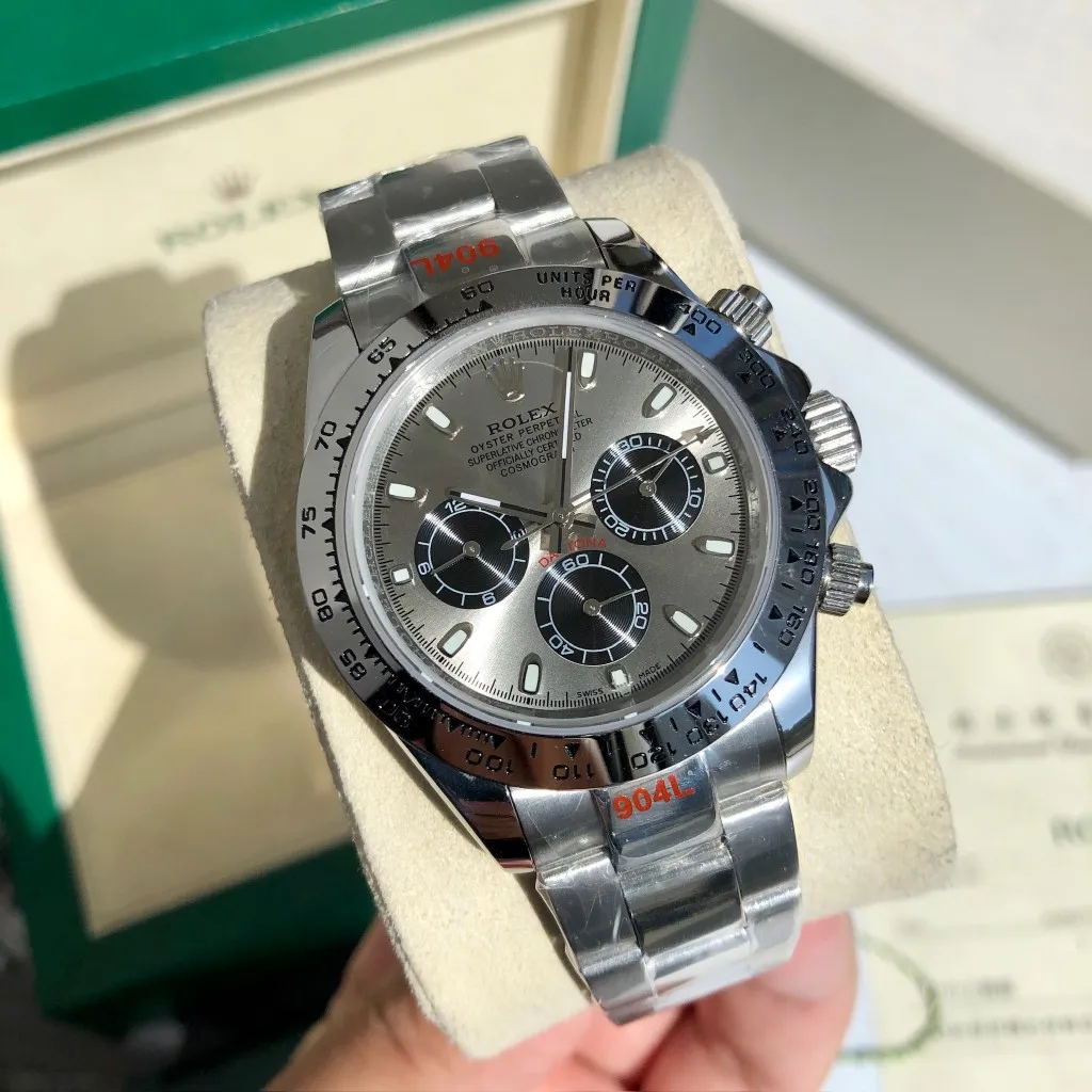 【High-end replica】💰1160! Customized all-in-one machine 💰1720! Rolex Daytona Series [Diameter] 40mm [Movement] Equipped with imported fully automatic mechanical movement [Ring] Imported finely polished ring/ceramic ring [Mirror] Scratch-resistant sapphire glass mirror [Material] Imported 316L stainless steel case [Strap] Stainless steel three-bead strap/high-quality tape [Buckle] Original buckle Super high quality, more beautiful in kind, market exclusive! Classic men's casual watch, the standard accessory for successful men, allowing you to wear it once and for all!