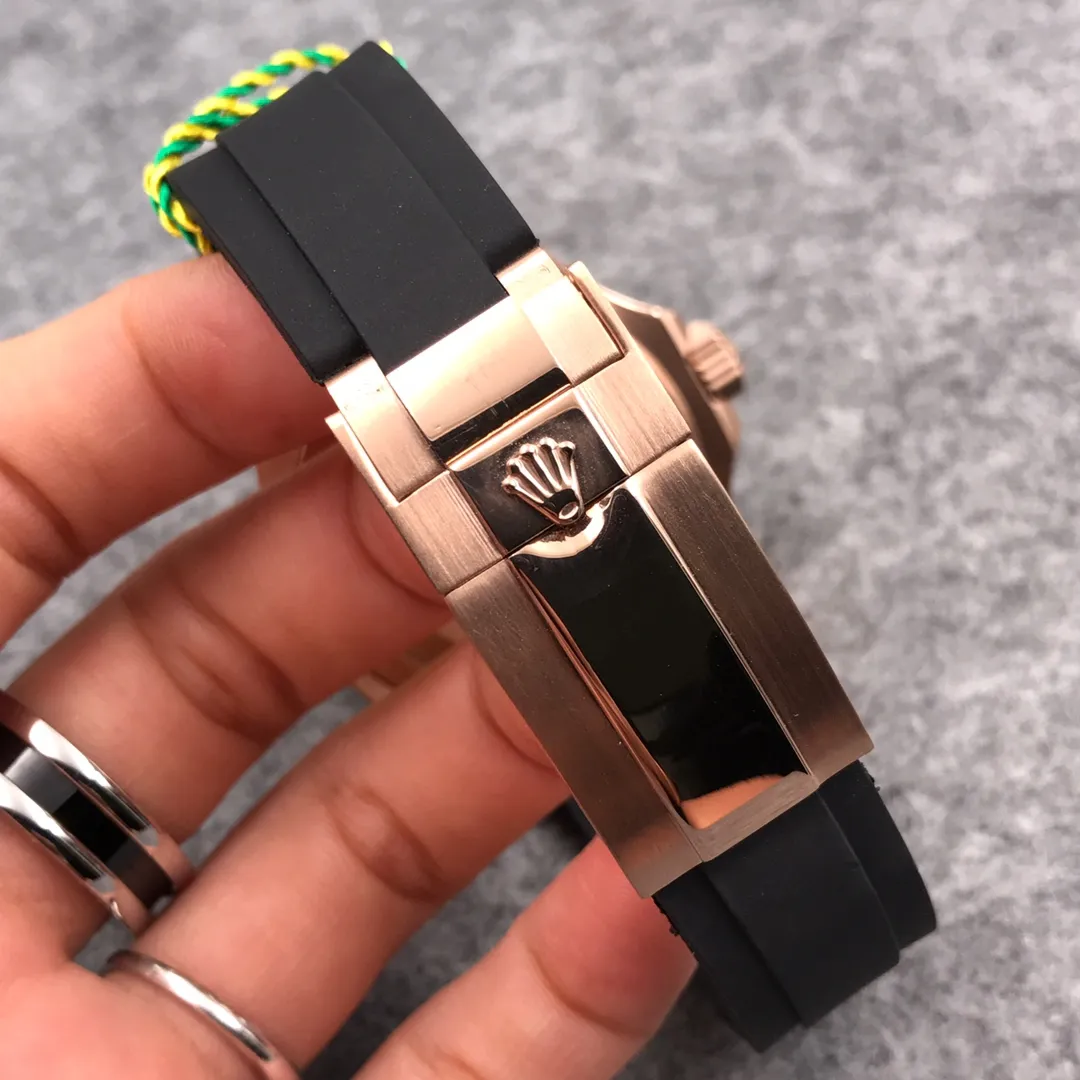 [Foreign trade import] 💰970 Rolex - ROLEX 👑 Style: YM yacht series - mechanical watch Movement: Original imported Citizen 8215 movement Case: 316L stainless steel case Strap: Imported silicone strap/original safety buckle Mirror: sapphire glass💎 Size: diameter 40mm thickness 12mm / diameter 44mm thickness 14 D85!